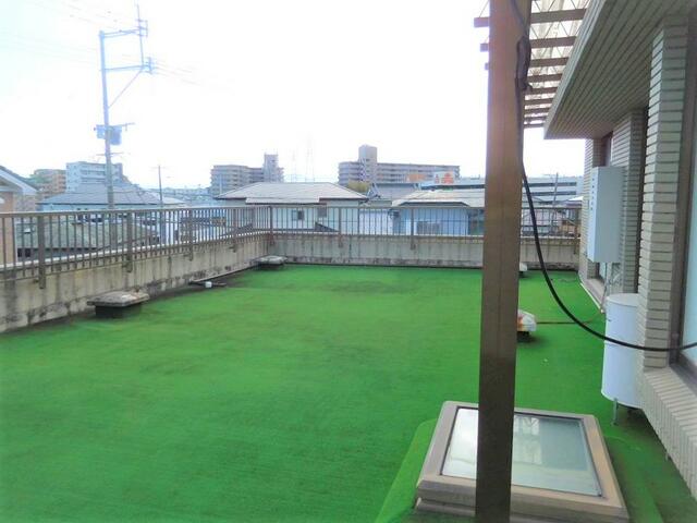 アットホーム 宮崎市 小松台東３丁目 地上2階地下1階建 ５ｌｄｋ 宮崎市の中古一戸建て 提供元 株 ジョイハウス 一軒家 家の購入