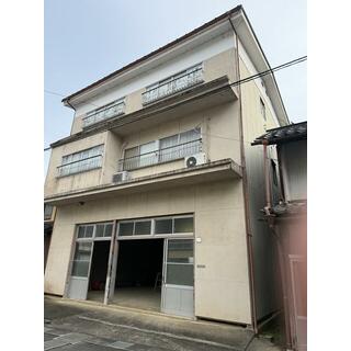 Fukuchiyama City, Ooecho Komori (Ooe Station), 3-story building, 8DK, 3.2 million yen.