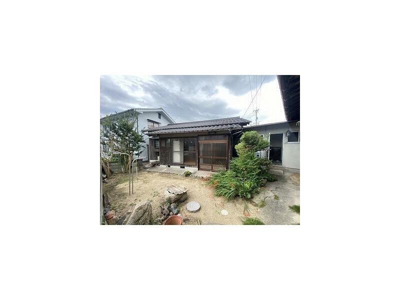 Asakuchi County, Risyou Town, Oaza Satomi (Rishou Station) 2-story 9DK
