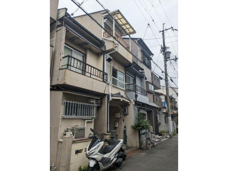 Matsubara City, Miyake Naka 3-chome (Kawachi Matsubara Station) 3-story 3DK