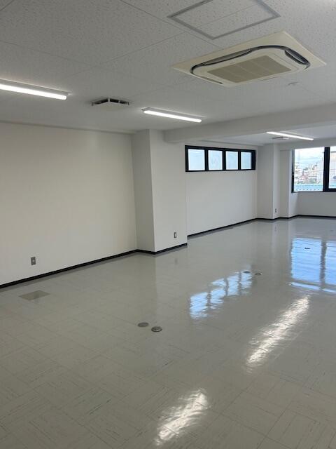 小田原市鴨宮 美容室内テナント募集！4坪程度の小さなテナント