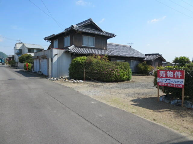 アットホーム 木田郡三木町 大字上高岡 白山駅 2階建 ７ｋ 木田郡三木町 の中古一戸建て 提供元 ｗａｋｏプランニング 株 一軒家 家の購入