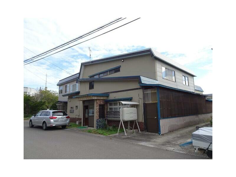 2-chome, Yoshino Ichijo Minami, Sunagawa-shi, Sunagawa 2F 3LDK

800,000 yen
