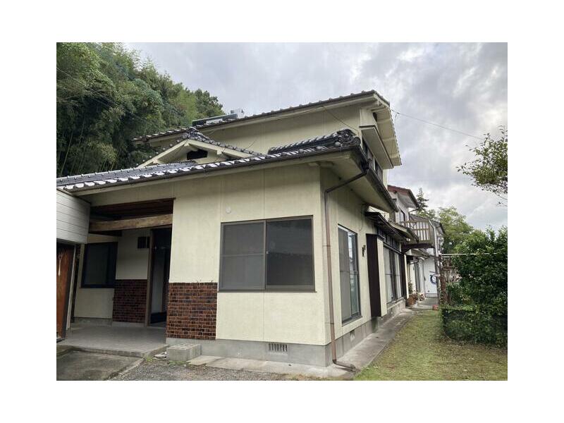 Hita City Oaza Takase Omiya Town (Bungo Miyoshi Station) 2-story building 6DK