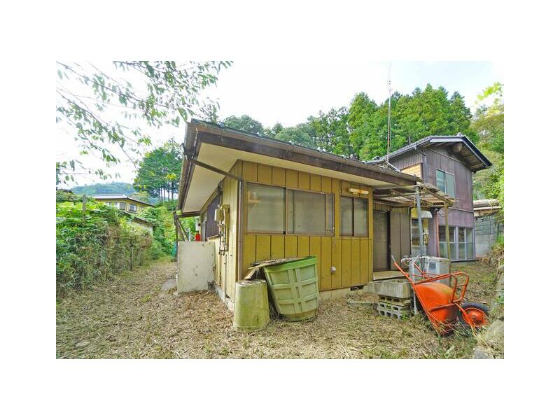 Maki, Otsuki-cho, Otsuki city (Hatsukari station) 2F 5DK

1,000,000 yen