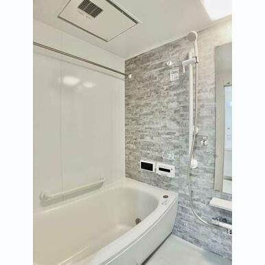 ゆったり過ごせるお風呂です