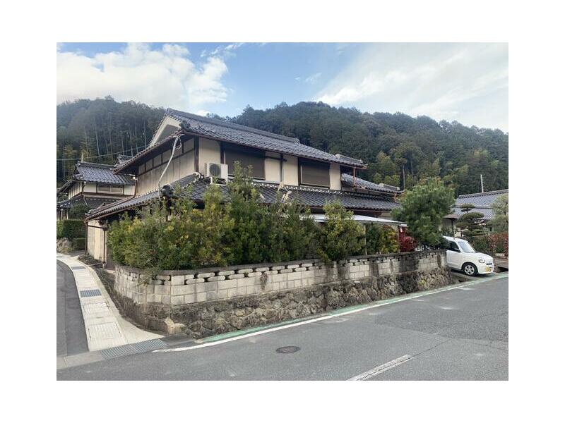 2F 5SLDK, Kamigamosaka, Ichijima-cho, Tamba-shi, Tamba (Ichijima Sta.)

2,680,000 yen