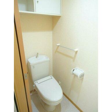 清潔感のあるトイレです