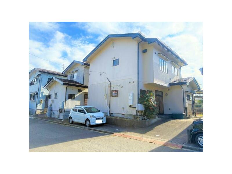 Kamihana 1-chome, Miyako City (Chitoku Station) 2-story 5LDK