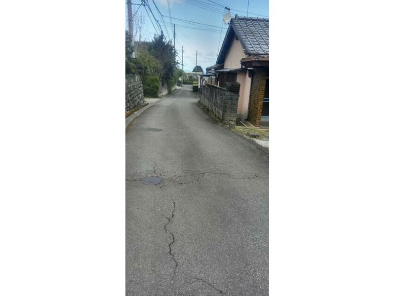 Mikuracho, Niihama-shi (Niihama Sta.) Single story house, 4DK

1,000,000 yen