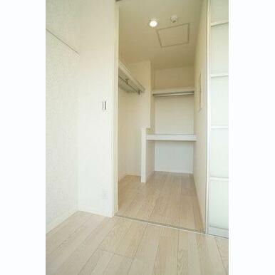 人気のウォークインクローゼットが付いています。