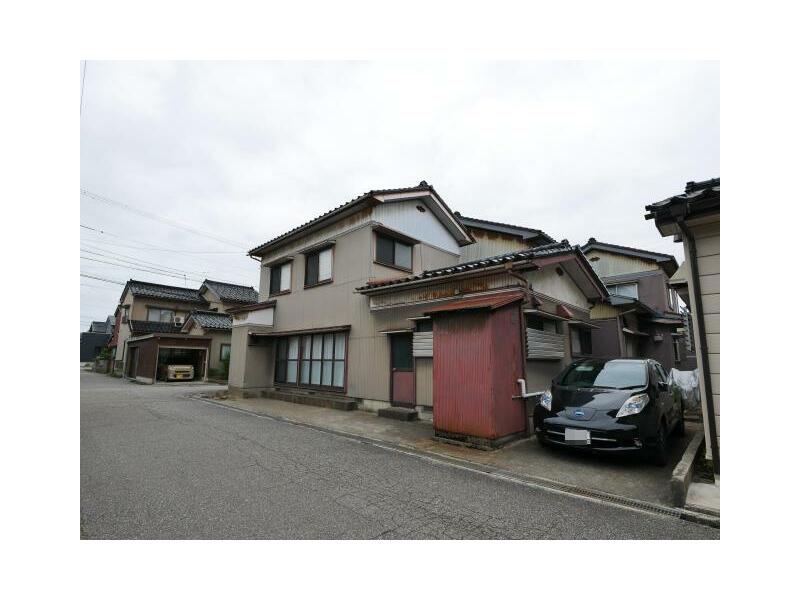 2-story, 5K in Ishise, Takaoka City (Echikyu Nakagawa Station)