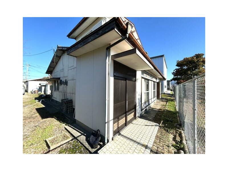 Omura City, Tominohara 2-chome (Omura Vehicle Base Station), 2-story, 5DK