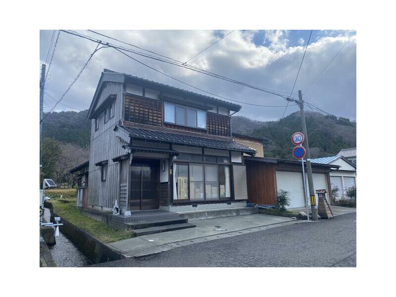 Mikata District, Mihama Town, Sagaki (Mihama Station) 2-story 5SDK