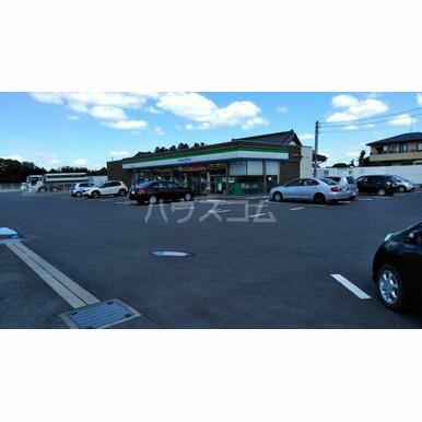 ファミリーマート 水戸千波町西店 距離:1,230m