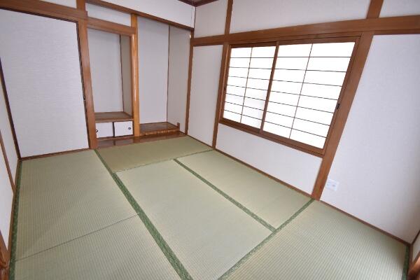 アットホーム 広島市西区 己斐大迫３丁目 西広島駅 地上2階地下1階建 ４ｄｋ 広島市西区の中古一戸建て 提供元 住友不動産販売 株 横川営業センター 一軒家 家の購入