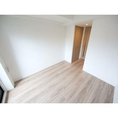 洋室7.0帖 クローゼット付(収納充実してます)