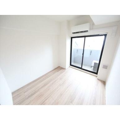 洋室7.0帖 クローゼット付(収納充実してます)