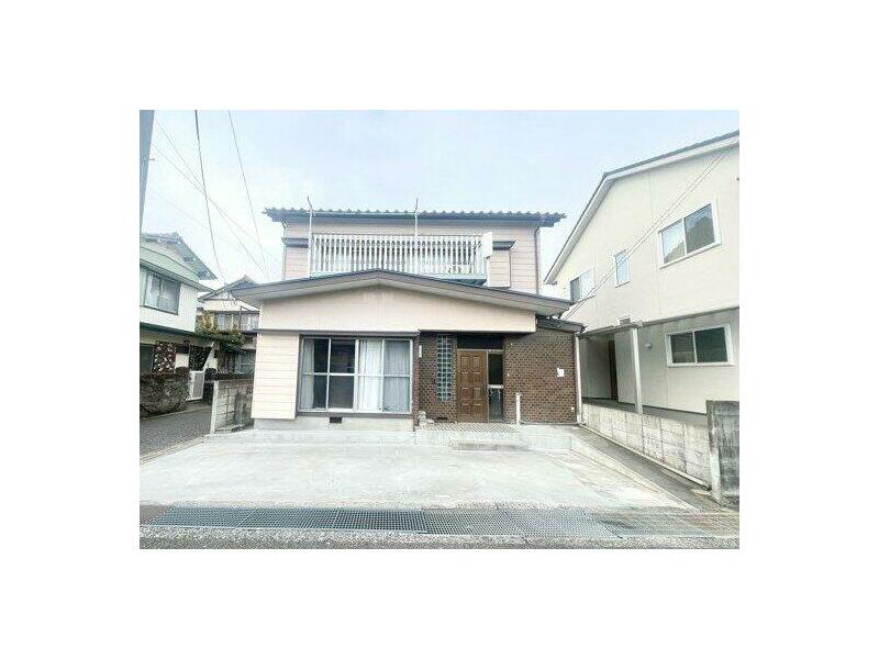 Kochi City Higashi Ishitatecho (Kamimachi 1-chome Station) 2-story 3DK