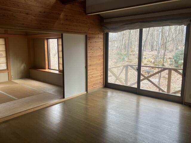 Oni no Izumi, Kamahara, Tsumagoi Village, Agatsuma District (near Manza-Kazawaguchi Station) - Single-story house, 2LDK &mdash; photo 3