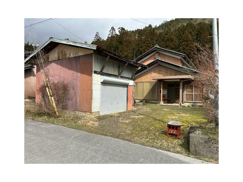 長浜市 野瀬町 （河毛駅 ） 2階建 6SDK
								
																													298万円