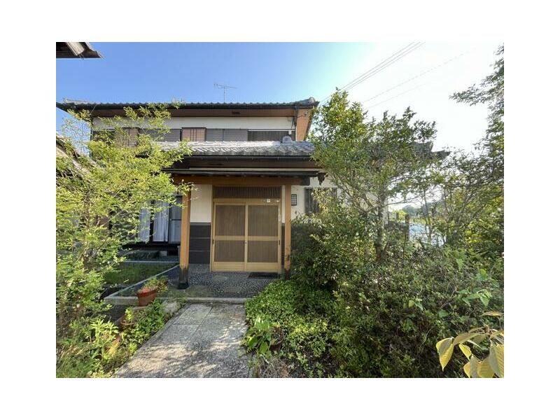 Hino Town, Gamō District, Oaza Node (Sakuragawa Station) 2-story building 8DK