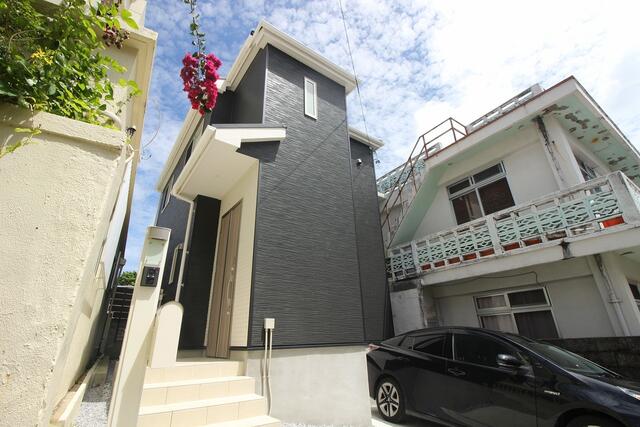 アットホーム 那覇市 字天久 2階建 2ldk 那覇市の中古一戸建て 提供元 株 ハウスドゥ住宅販売 ハウスドゥ 那覇 新都心 一軒家 家の購入 アットホーム 那覇市 字天久 2階建 2ldk 那覇市の中古一戸建て 提供元 株 ハウスドゥ住宅販売 ハウスドゥ 那覇 新都心 一軒家 家の購入