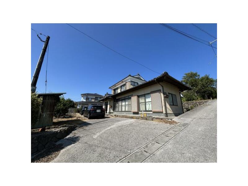 Kitsuki city, Oaza-Kariyado (Kitsuki station) 2F 7DK

Kitsuki station