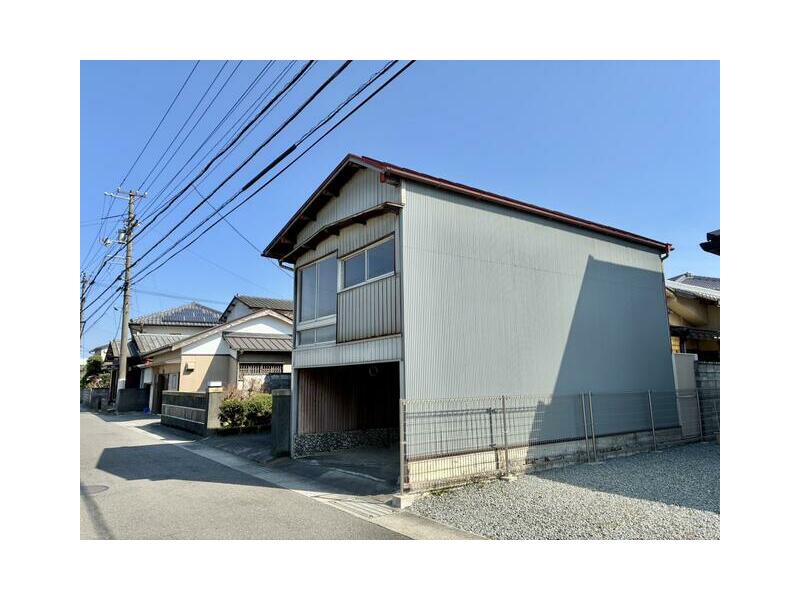 Yoshinogawa City, Kamojima Town, Nishi-Maoshige, Hirohata (Kamojima Station) 2-story building 8DK