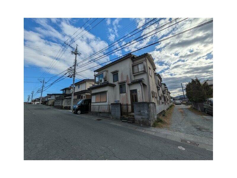 2-story building, 3DK in Kubo Town, Matsusaka City (Tokuwa Station)