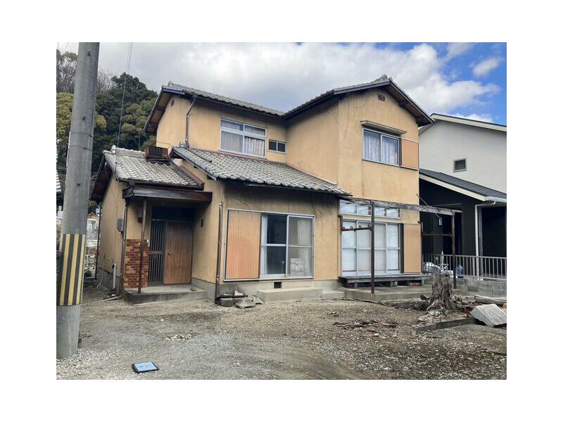 Ikaruga, Taishi-cho, Ibo-gun 2F 5DK

690,000 yen