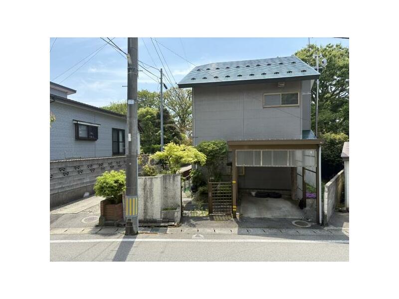 Akita City, Teranai Kozakura 2-chome (Izumigai Asahikawa Station) 2-story 3LDK