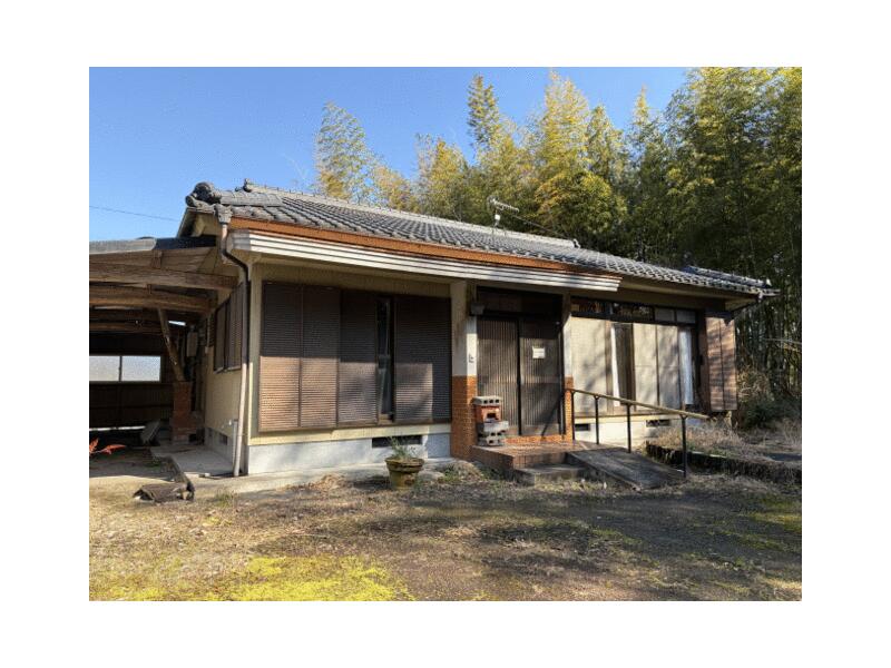 Satsumasendai City Yamanokuchi Town (Kumanoshijo Station) Single-story building 5DK