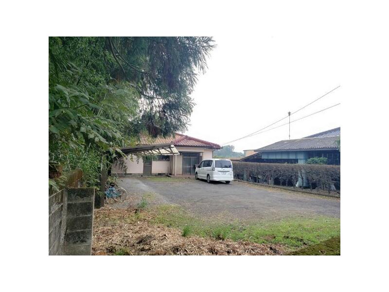 Miyakonojo City, Iwamitsu Town (Higashi Takasaki Station), 1-story building, 4DK