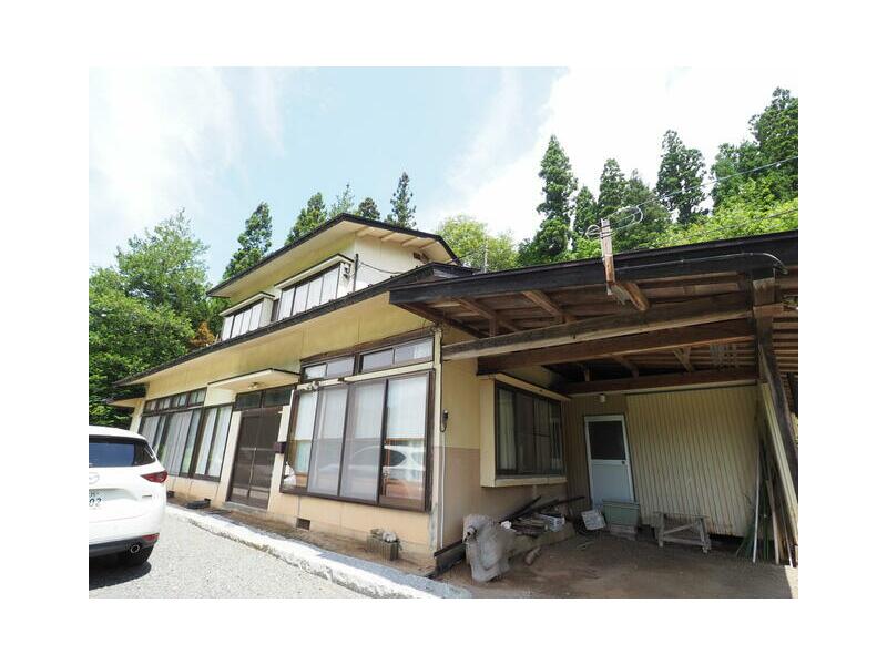 Hanamaki City, Towa Town, Shimofukita 1st District (Dozawa Station) 2-story building 7K
