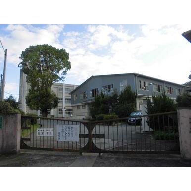 双葉中学校 距離：1,314m