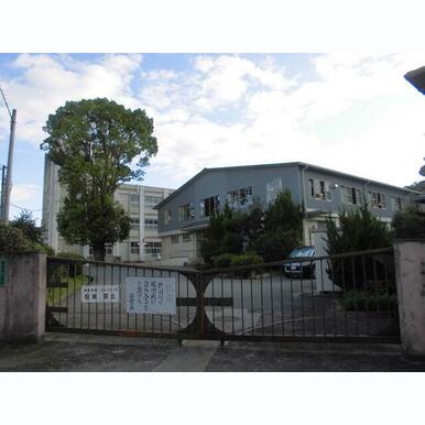 双葉中学校 距離:1,314m