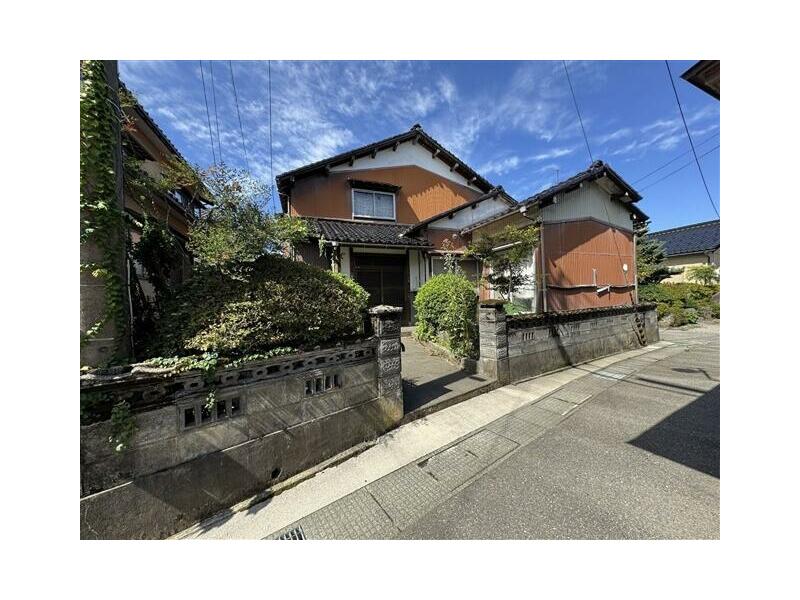 Kanazawa-shi, Kanazawa Higashi-Mosozume-cho Chi (Mosozume station) 2F 9K

2,920,000 yen