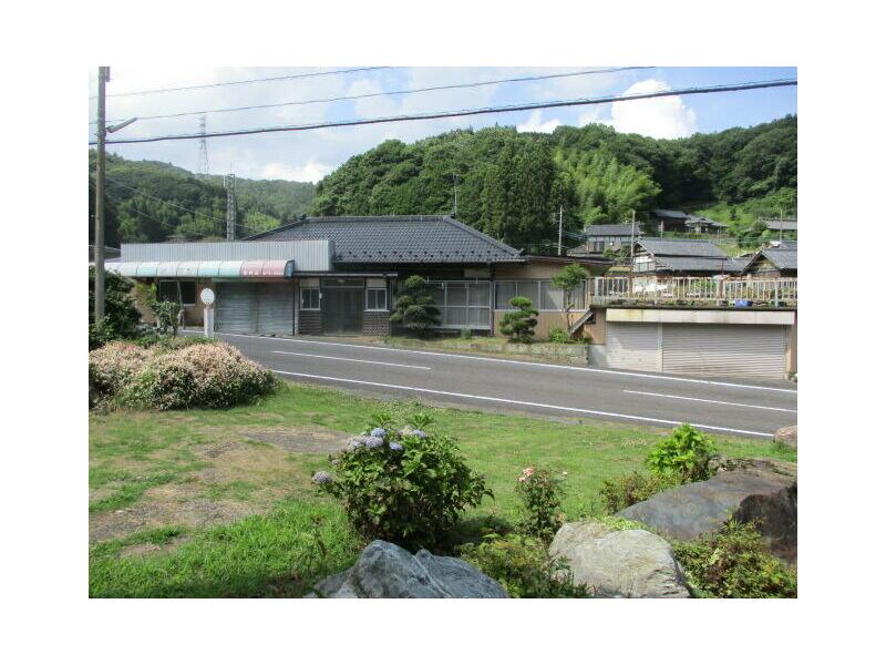 1 story above ground and 1 basement floor, 6DK

1,950,000 yen