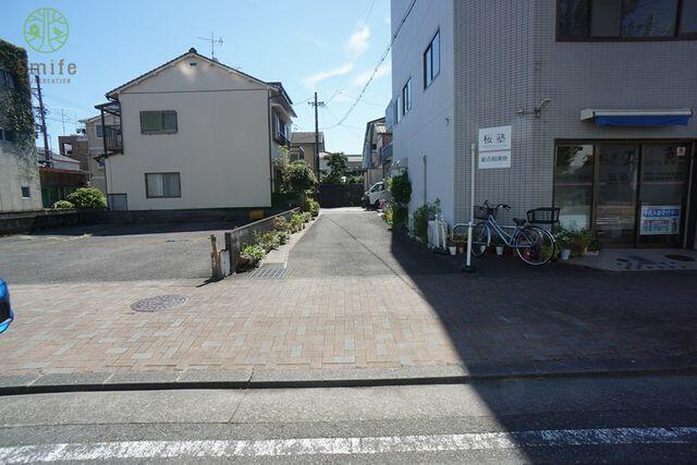 アットホーム 静岡市葵区 本通８丁目 静岡駅 3階建 ４ｌｄｋ 静岡市葵区の新築一戸建て 提供元 ｓｍｉｆｅ静岡支店 フジクリエイション 株 一軒家 家の購入