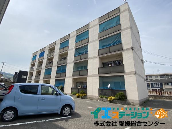 apartment 今治市湊町１丁目