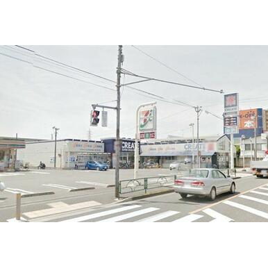 セブンイレブン町田金森南店 距離：596m