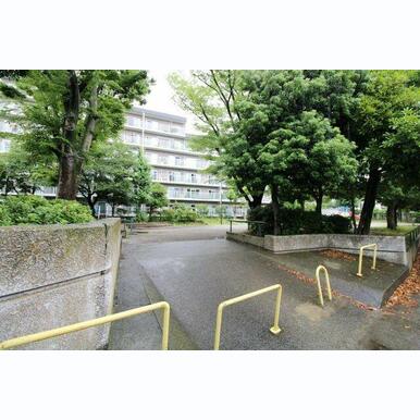 市ノ坪中村通公園 距離:470m