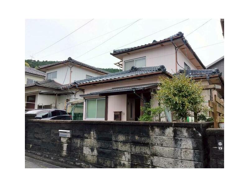 Ozu City, Akazora (Nishi-Ozu Station) 2-story building 5DK