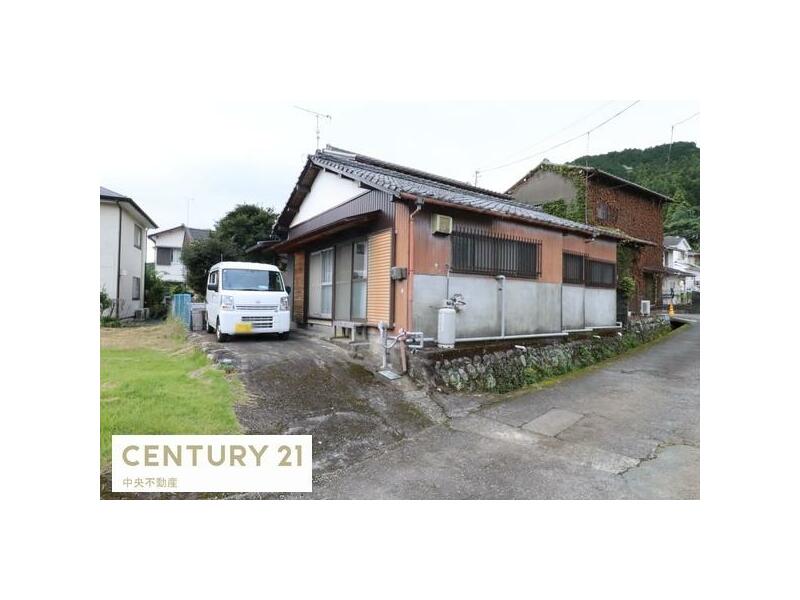 Fujinomiya City, Onaka Sato (Nishi-Fujinomiya Station) 2-story building 7SDK