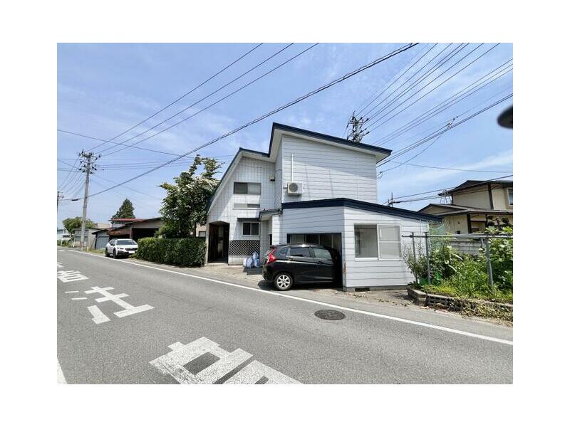 Yonezawa City, Ekimae 4-chome (Yonezawa Station) 2-story 3LDK