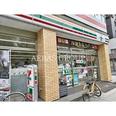セブン－イレブン　台東浅草橋３丁目店 距離：247m