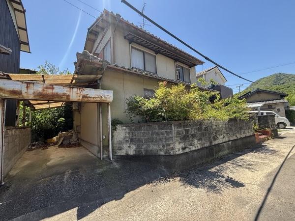Takamatsu, Kagawa property
