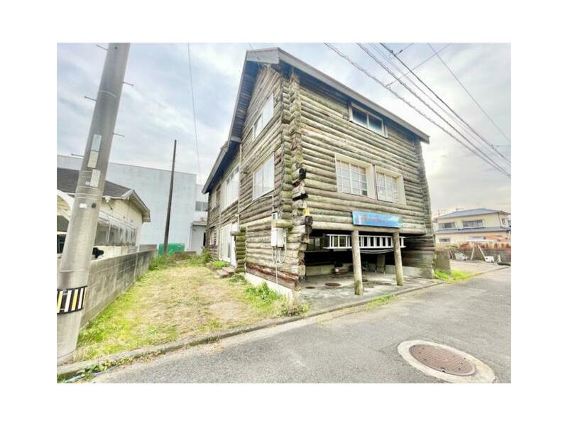 Imabari-shi, Imabari Higashimura-minami 1-chome (Iyotonda Sta.) 2F 5DK

4.3 million yen