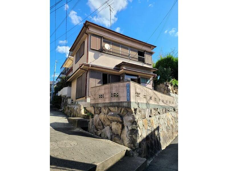 3-chome, Maruyama-cho, Nagata-ku, Kobe-shi, Kobe (Maruyama Station) 2F 3DK

2,000,000 yen